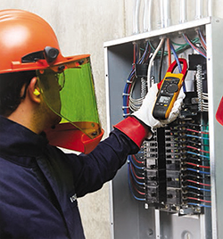 Fluke_370_series_img2_tn