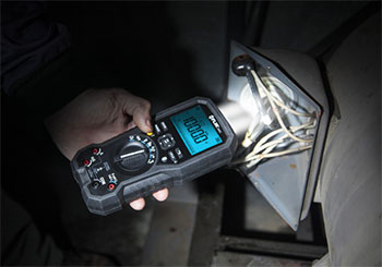 IM75PowerfulWorklightsTN